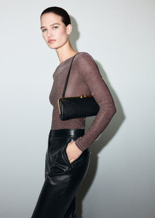 Camiseta Cuello Barco con Brillos