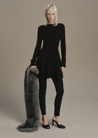 Vestido Manga Larga con Detalle Canalé