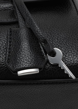 Bolso de Hombro Tipo Bandolera con Charm