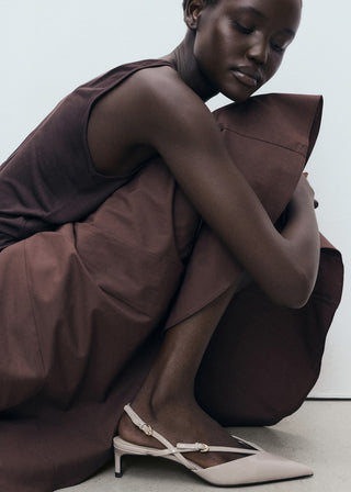 Zapato de Tacón Detalle Tiras