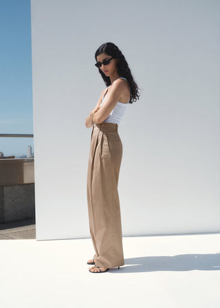 Pantalón con Pinzas de Algodón