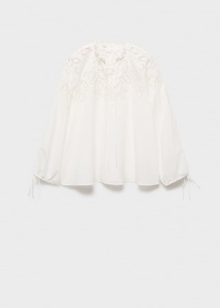 Blusa Manga Larga con Bordado Floral