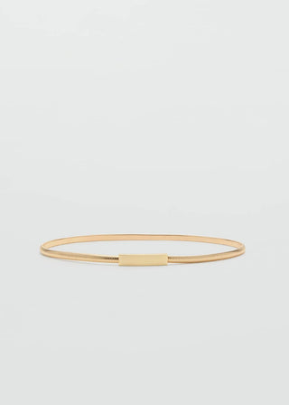 Cinturón Fino con Diseño Metálico