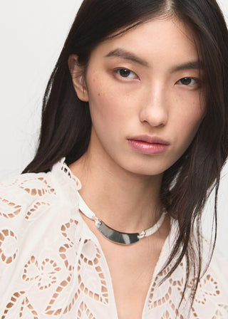 Blusa Manga Larga con Bordado Floral