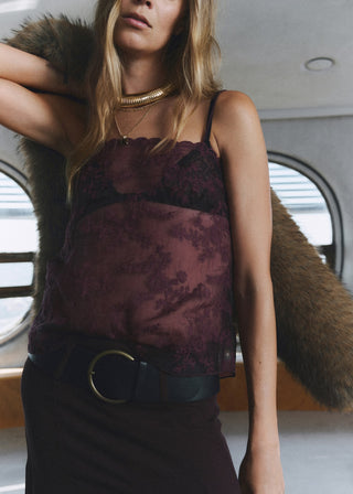 Blusa de Tirantes Transparente con Bordado