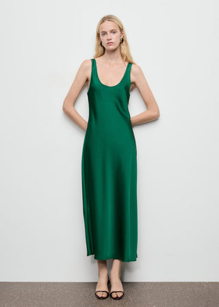 Vestido Satinado con Cuello Escotado