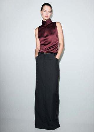 Blusa Satinada con Cuello Alto