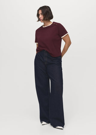 Camiseta Manga Corta con Detalle Botones