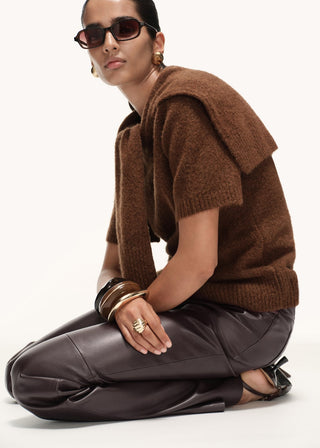 Pantalón Flare Talle Medio con Bolsillos