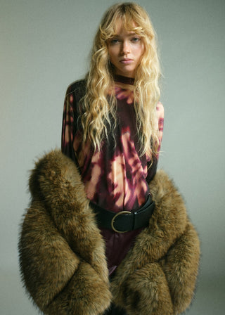 Blusa Cuello Alto con Efecto Tie-Dye