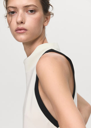 Blusa sin Mangas con Cuello Drapeado