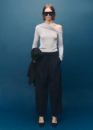 Camiseta Manga Larga Asimétrica