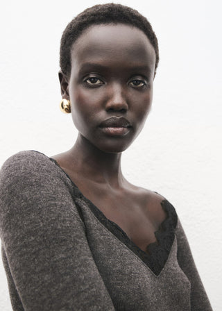 Camiseta de Punto con Detalle Encaje