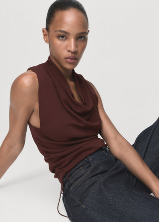 Blusa sin Mangas con Escote Drapeado