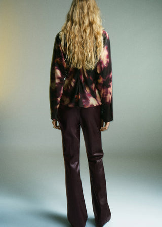 Blusa Cuello Alto con Efecto Tie-Dye