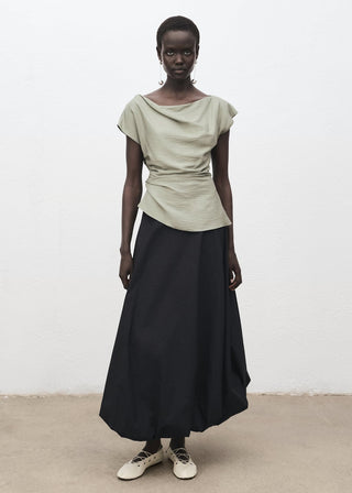 Blusa Manga Corta con Cuello Asimétrico