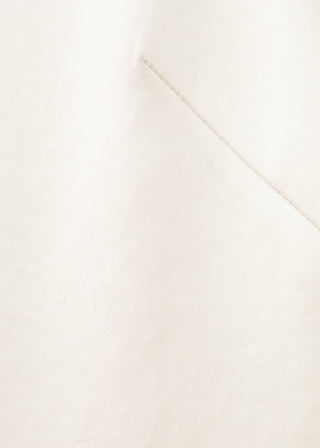 Blusa Satinada con Cuello Alto