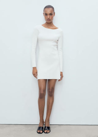Vestido de Punto con Espalda Abierta