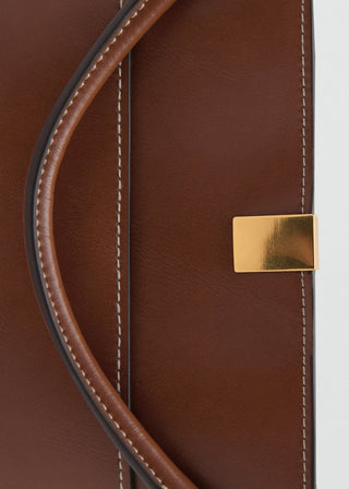 Bolso Pequeño con Detalle Metálico