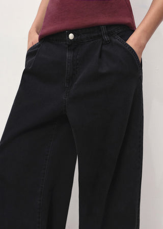 Jeans Wide Leg Talle Medio con Pinzas
