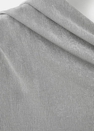 Camiseta Manga Larga Asimétrica