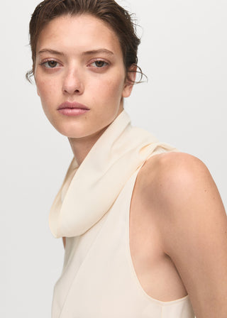 Blusa sin Mangas con Cuello Drapeado