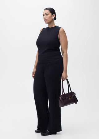 Blusa con Tirantes Anchos Cuello Redondo