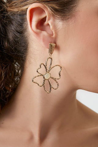 Aretes con Flores Recortadas