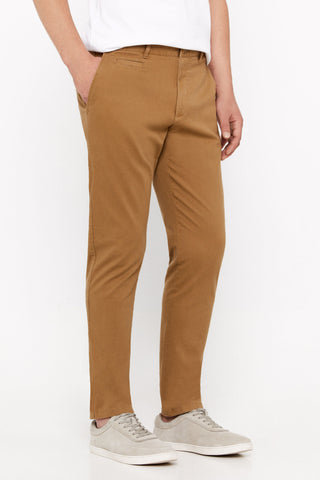 Pantalón Slim Fit Café