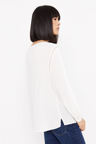 Blusa Cuello Caja con Mini Volante, Blanco