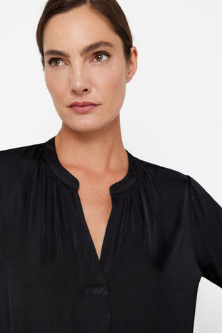 Blusa Cuello Mao Satinada, Negro