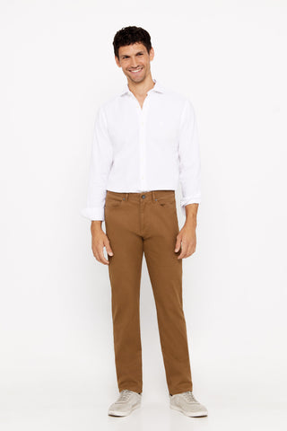 Pantalón Corte Slim Fit Café